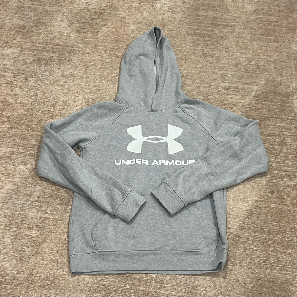 Boys under Armour sweatshirt